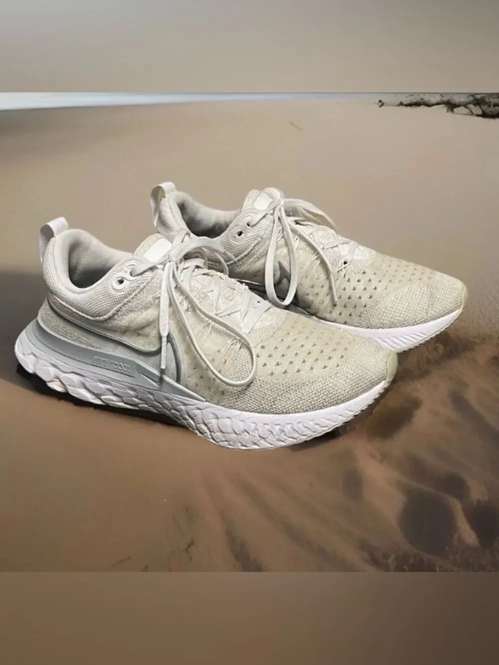 Nike React Infinity Run Flyknit 2 Women's White Sneakers Size 7.5